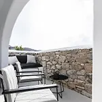 Hotiday Mykonos North Coast 圣斯特凡诺斯