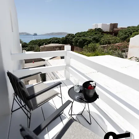 Hotiday Mykonos North Coast 圣斯特凡诺斯